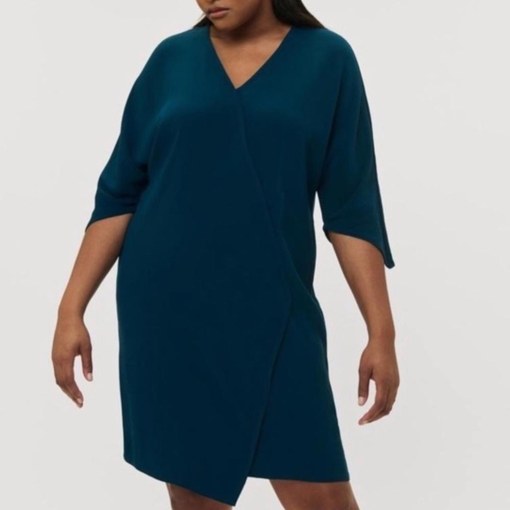 UNIVERSAL Standard Teal Long Sleeve V Neck Asymmetrical Hem Dress - Picture 1 of 8